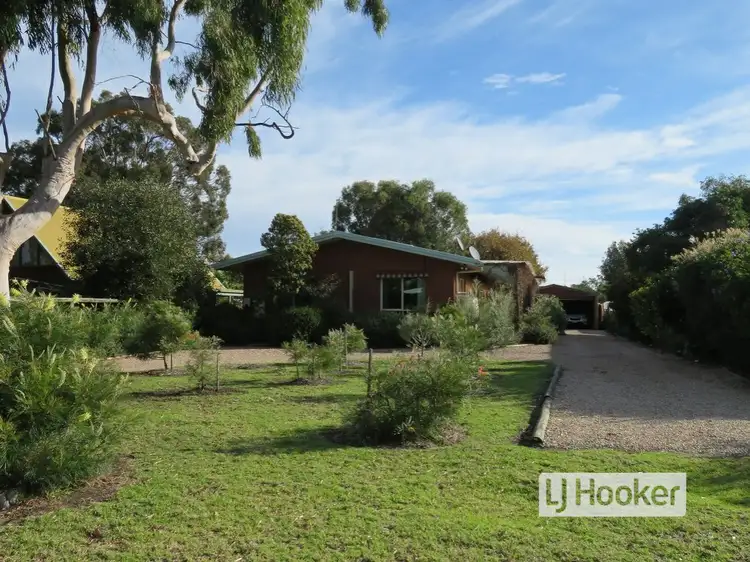 40 Sixth Avenue, Raymond Island VIC 3880