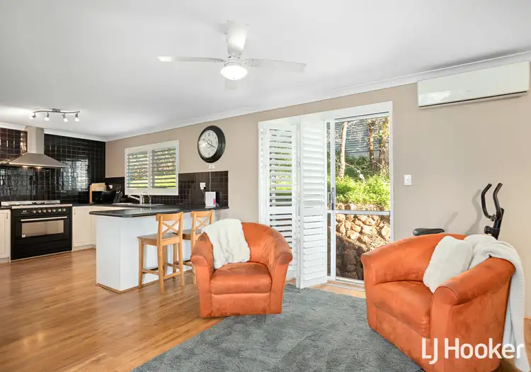 Seventh view of Homely house listing, 4 Emerald Place, Mount Richon WA 6112