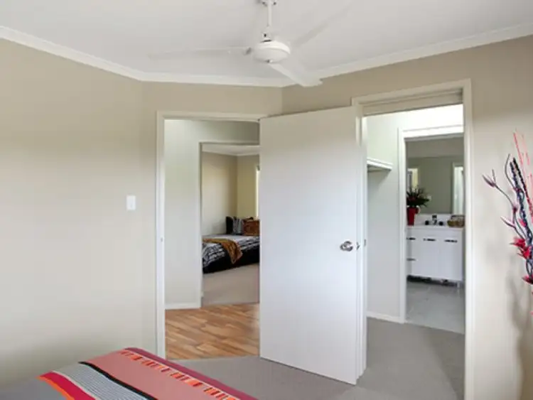 Fourth view of Homely house listing, 11 SHELLY CRES, Lamb Island QLD 4184