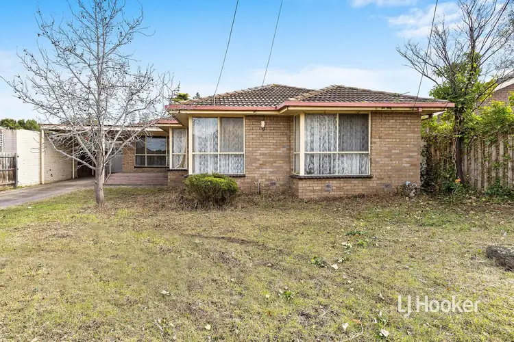 7 Oppy Crescent