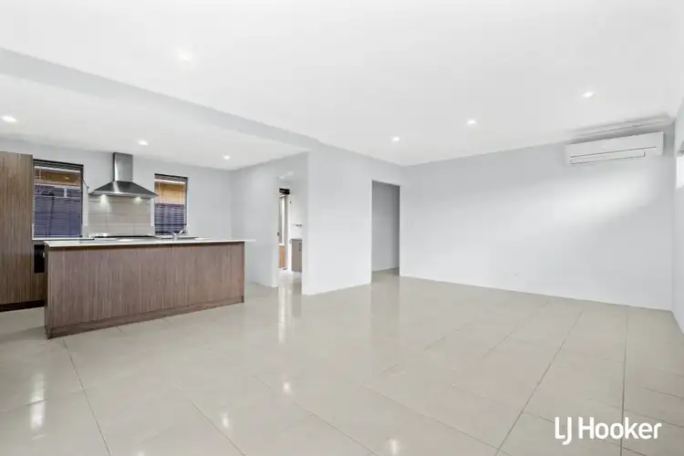 Fifth view of Homely house listing, 33 Vermont Grove, Wellard WA 6170