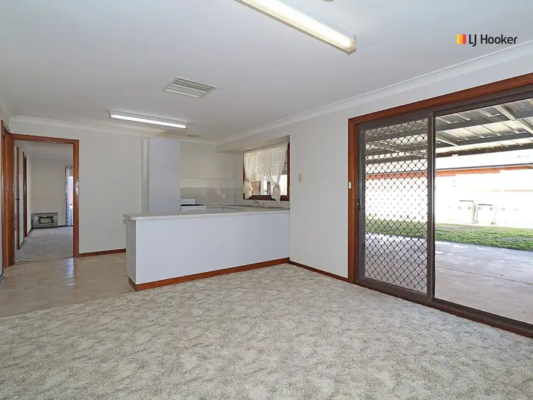 Fifth view of Homely house listing, 26 Wiradjuri Crescent, Wagga Wagga NSW 2650