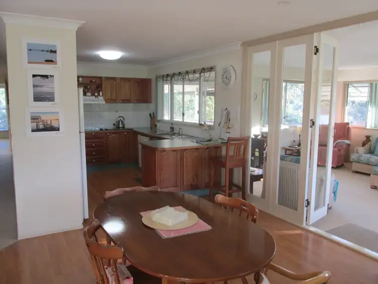 Sixth view of Homely house listing, 18 Eastbourne Terrace, Macleay Island QLD 4184