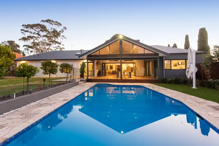 25 Central Road, Kalamunda WA 6076