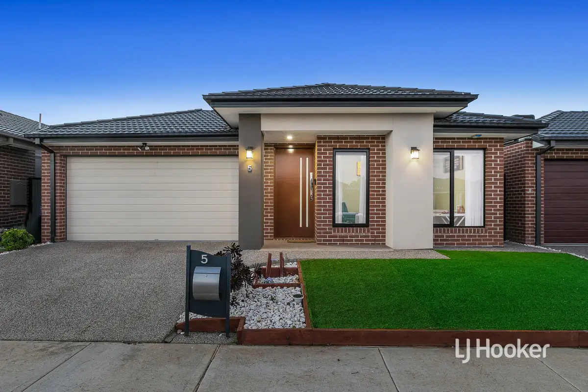 Main view of Homely house listing, 5 Hillcrest Parade, Tarneit VIC 3029