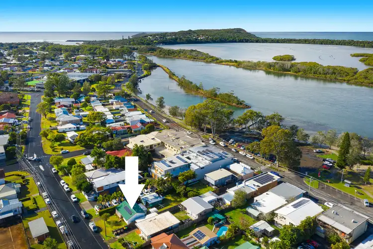 10 Alma Street, North Haven NSW 2443