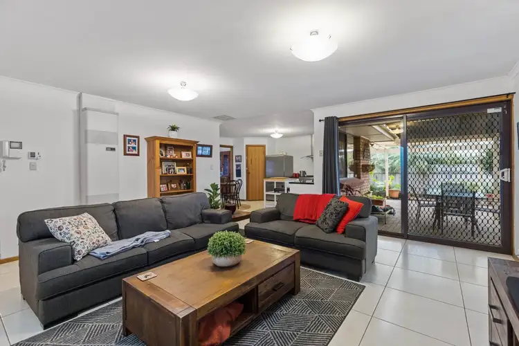 Second view of Homely house listing, 31 Gardenia Crescent, Morphett Vale SA 5162