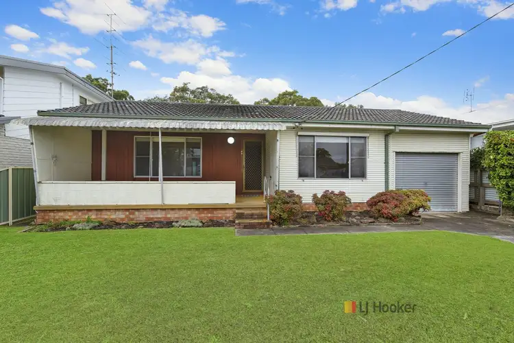 1 Michele Avenue, Noraville NSW 2263