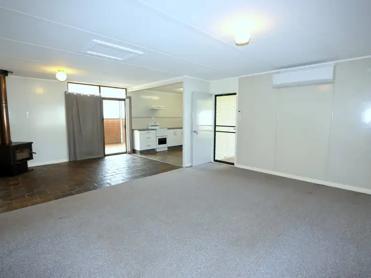 Sixth view of Homely house listing, 25 Diamond Avenue, Emerald QLD 4720