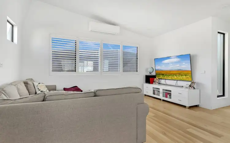 Sixth view of Homely townhouse listing, 14 Dolman Lane, Newport VIC 3015