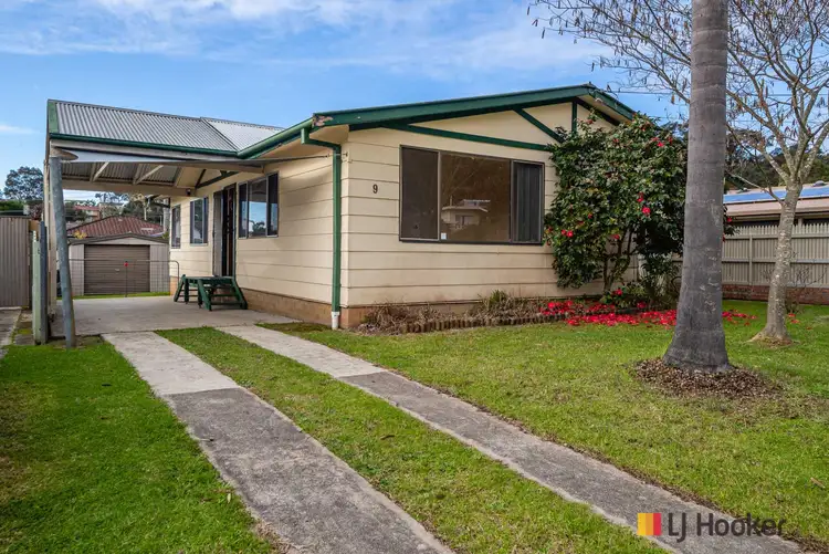 9 Christopher Crescent, Batehaven NSW 2536