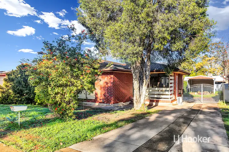 16 Burford Street, Elizabeth Downs SA 5113
