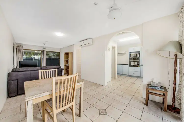 Fourth view of Homely unit listing, Unit 1/7 Kent Street, West Gladstone QLD 4680
