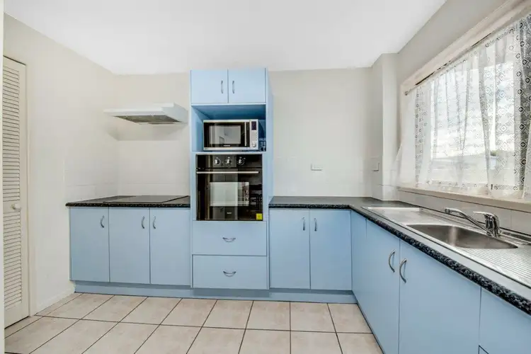 Sixth view of Homely unit listing, Unit 1/7 Kent Street, West Gladstone QLD 4680