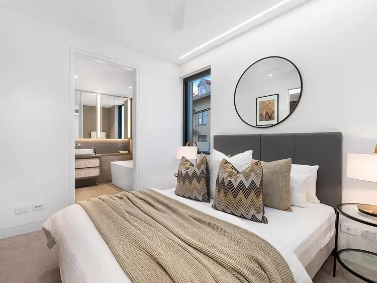 Third view of Homely apartment listing, 302/3 East Crescent Street, Mcmahons Point NSW 2060