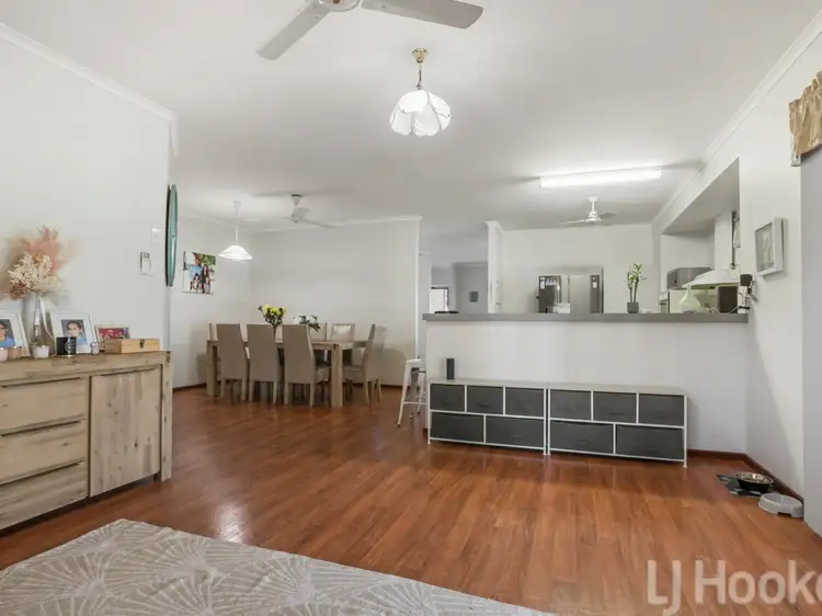 15 Campbell Crescent, Baynton WA 6714