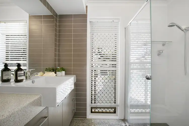 Sixth view of Homely house listing, 11 John Samuel Place, Ormiston QLD 4160