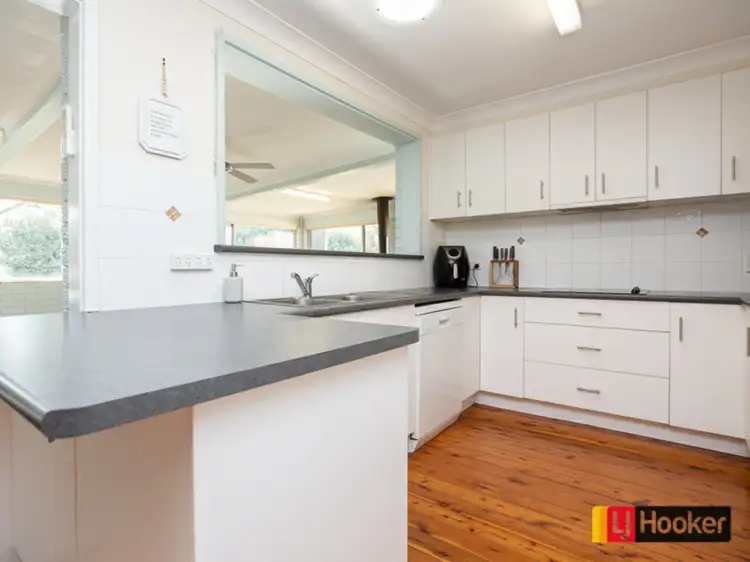 Fifth view of Homely house listing, 4 Waree Drive, Tamworth NSW 2340