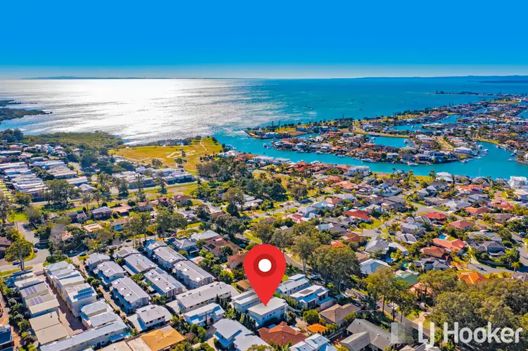 2/18A Nelson Street, Ormiston QLD 4160