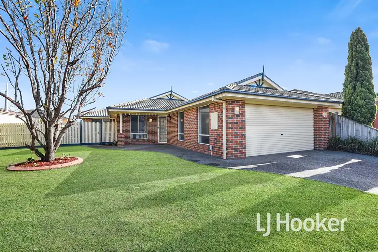 83 Skyline Way, Berwick VIC 3806
