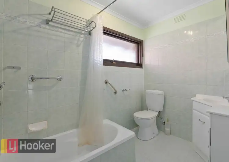 Fifth view of Homely house listing, 6 Bundeena avenue, Keysborough VIC 3173