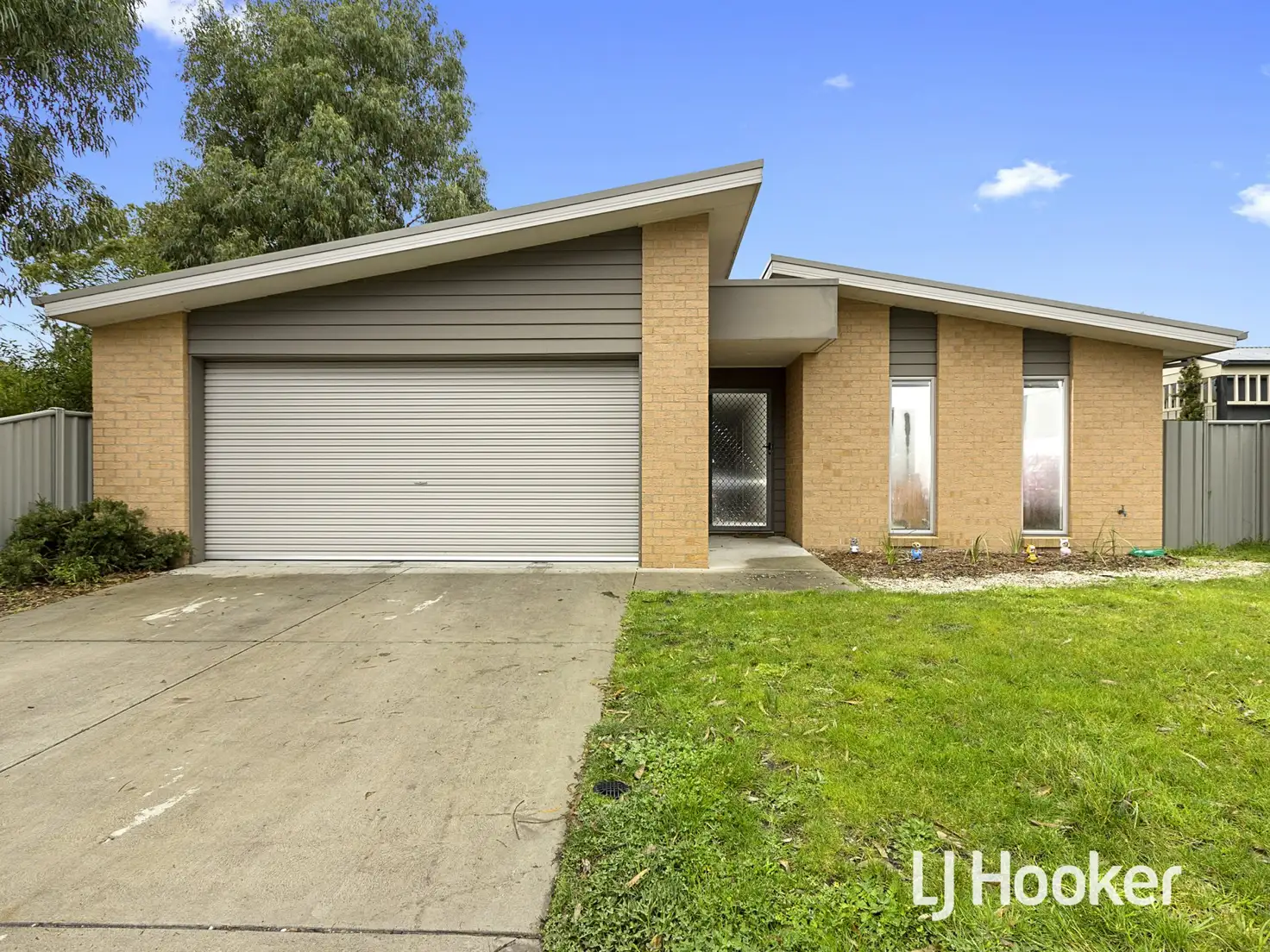 Main view of Homely house listing, 37 Silvereye Circuit, Wonthaggi VIC 3995