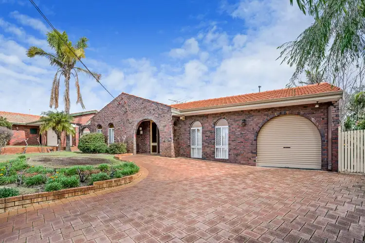 5 Vigors Avenue, Bull Creek WA 6149