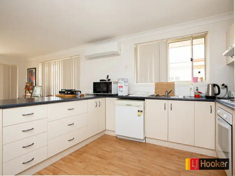 Third view of Homely house listing, 7 James Place, Tamworth NSW 2340