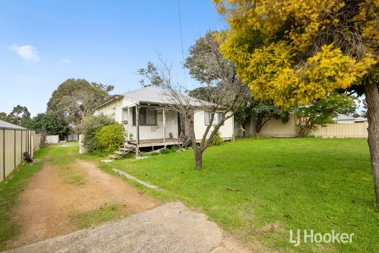 34 Simpson Street, Collie WA 6225