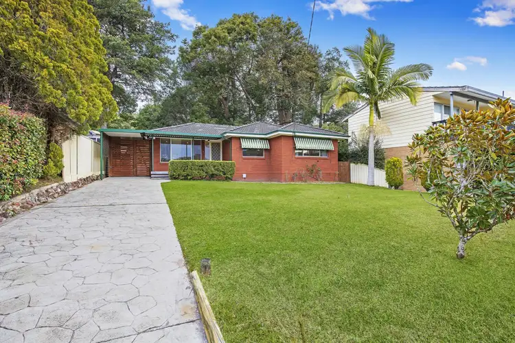 14 Priestley Parade, Point Clare NSW 2250