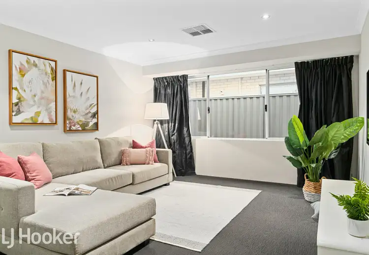 Second view of Homely house listing, 8 Barrington Avenue, Champion Lakes WA 6111