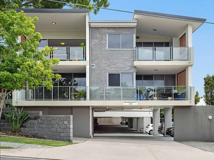 Main view of Homely unit listing, 1/62 Waldheim Street, Annerley QLD 4103