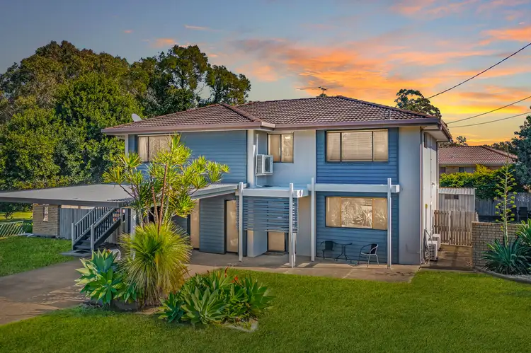 2 Downing Street, Birkdale QLD 4159