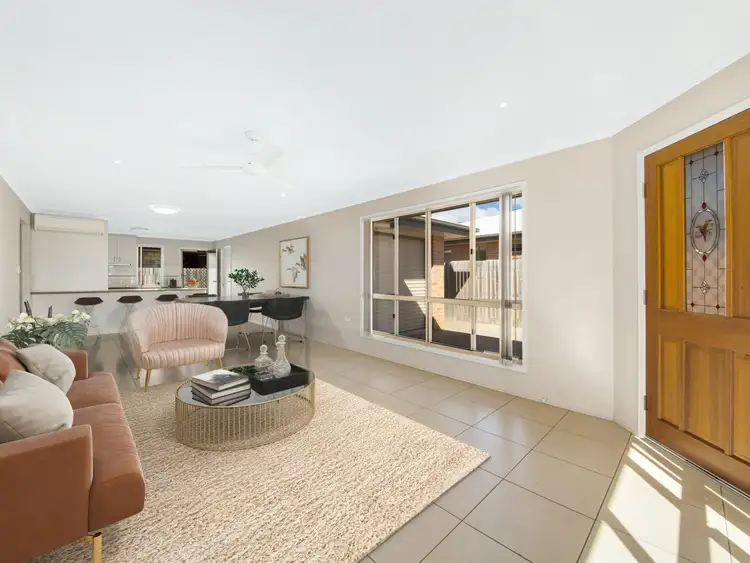 Unit 1/19 Wicks Street, New Auckland QLD 4680