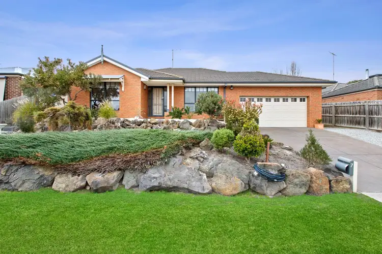 7 Glengarry Court