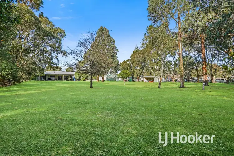 Fifth view of Homely house listing, 33 Collison Road, Cranbourne East VIC 3977
