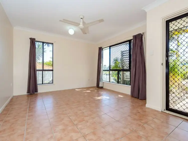 Sixth view of Homely house listing, 4 Clearview Court, Tannum Sands QLD 4680