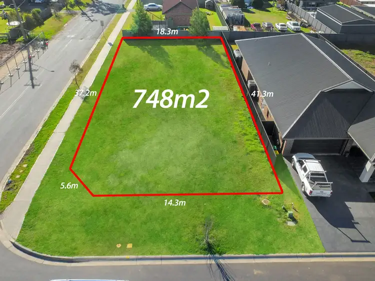 1 Highland Cres, Thirlmere NSW 2572
