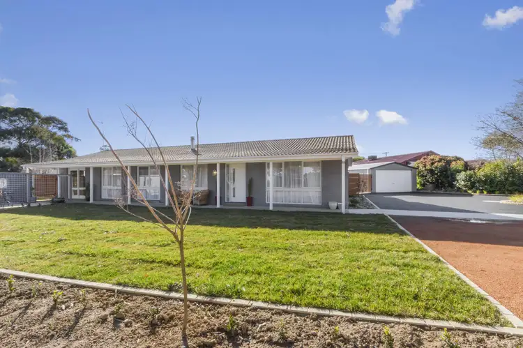 63 Bugden Avenue, Gowrie ACT 2904