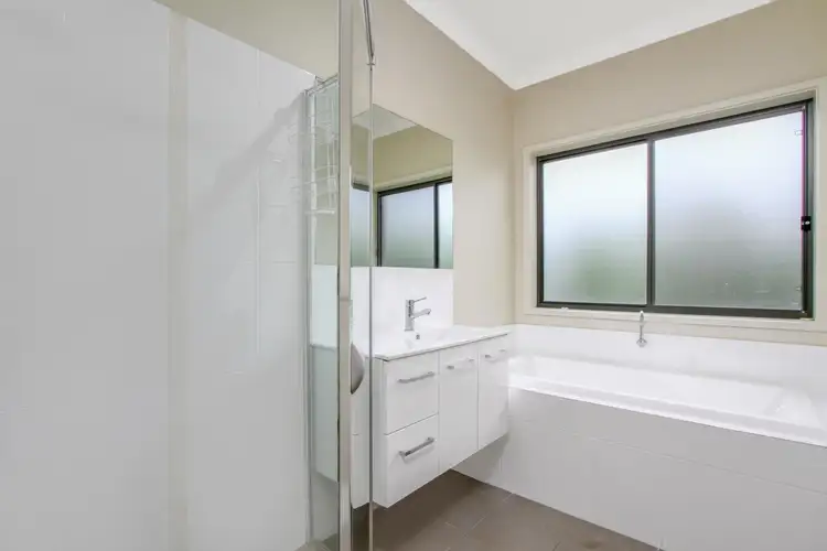 Sixth view of Homely semi-detached listing, 1/144 Theodore Street, Lyons ACT 2606