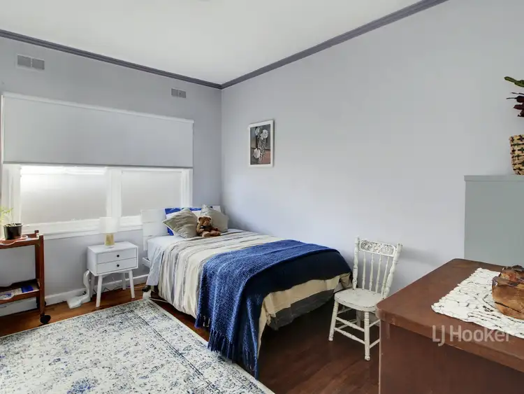 Seventh view of Homely house listing, 1 Grosvenor Court, Bairnsdale VIC 3875