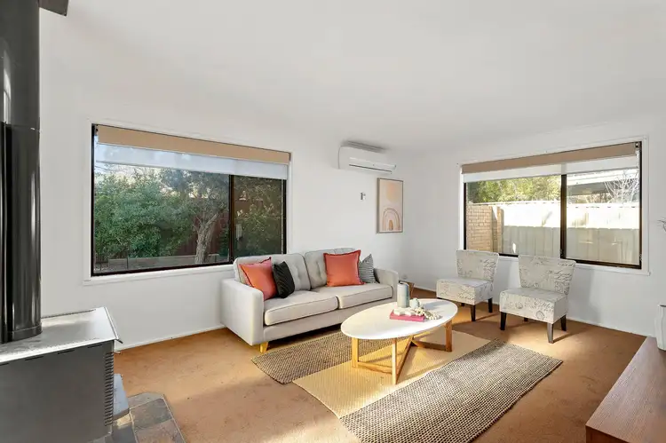 Second view of Homely house listing, 7 Kingham Place, Charnwood ACT 2615