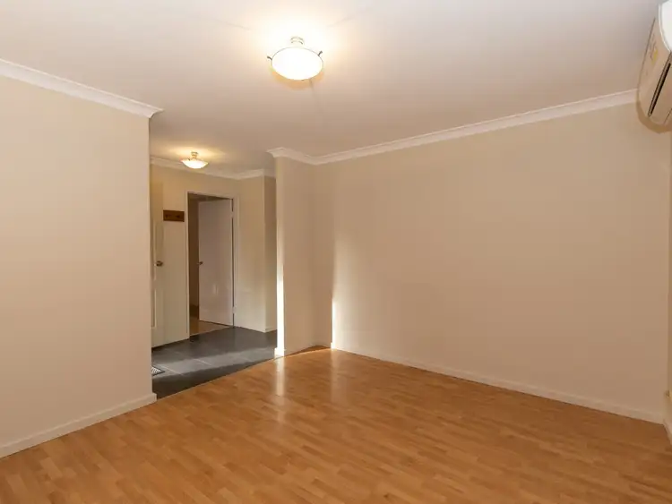 Fifth view of Homely house listing, 10 Shaw Mews, Leda WA 6170