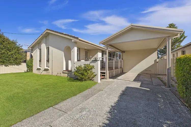 21 Bushlands Avenue, Killarney Vale NSW 2261
