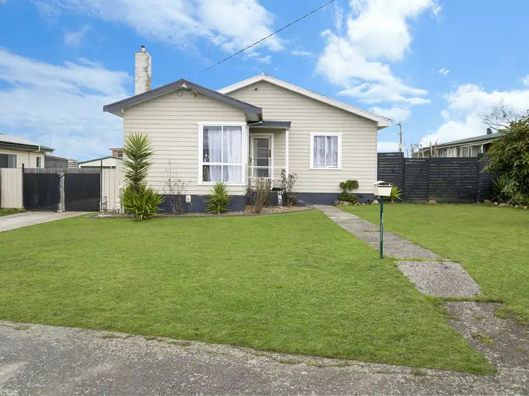 11 Cook Crescent, Mayfield TAS 7248