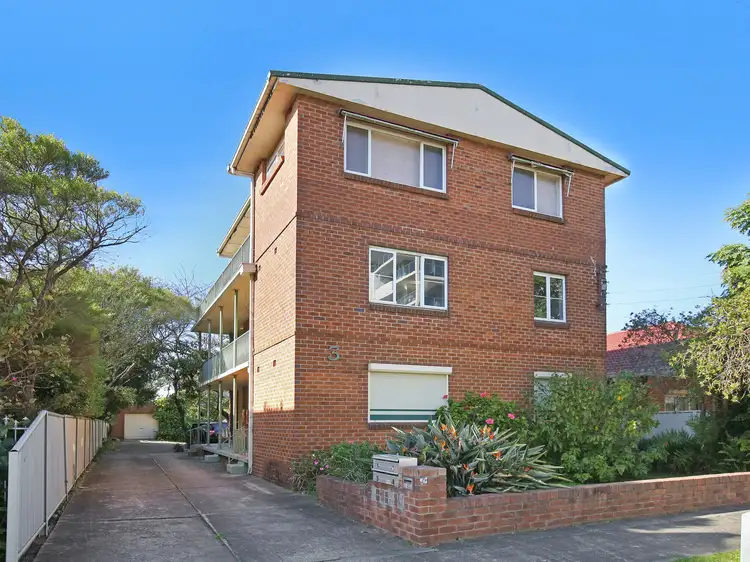 Main view of Homely unit listing, 3/3 Beatson Street, Wollongong NSW 2500