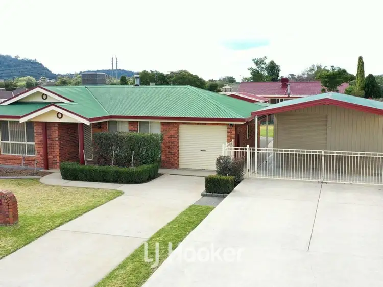 Fourth view of Homely house listing, 10 Banksia Place, Gunnedah NSW 2380