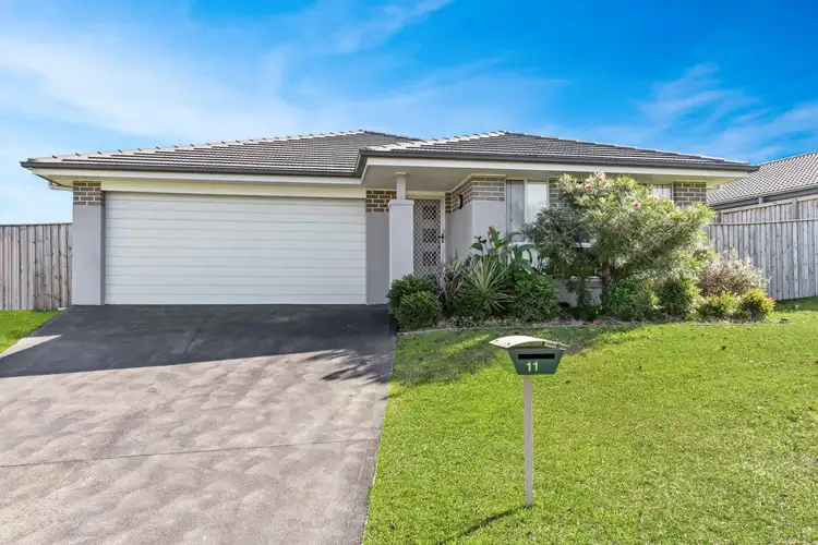 11 McKeachie Drive, Aberglasslyn NSW 2320