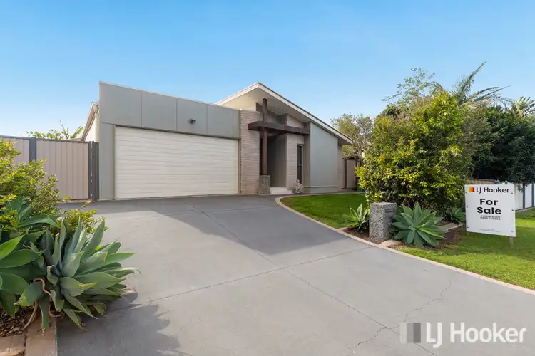 5 Bell View Street, Victoria Point QLD 4165