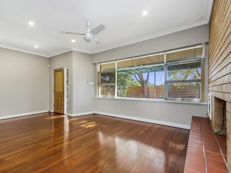 Unit 10/6 Sandhurst Road, Dianella WA 6059